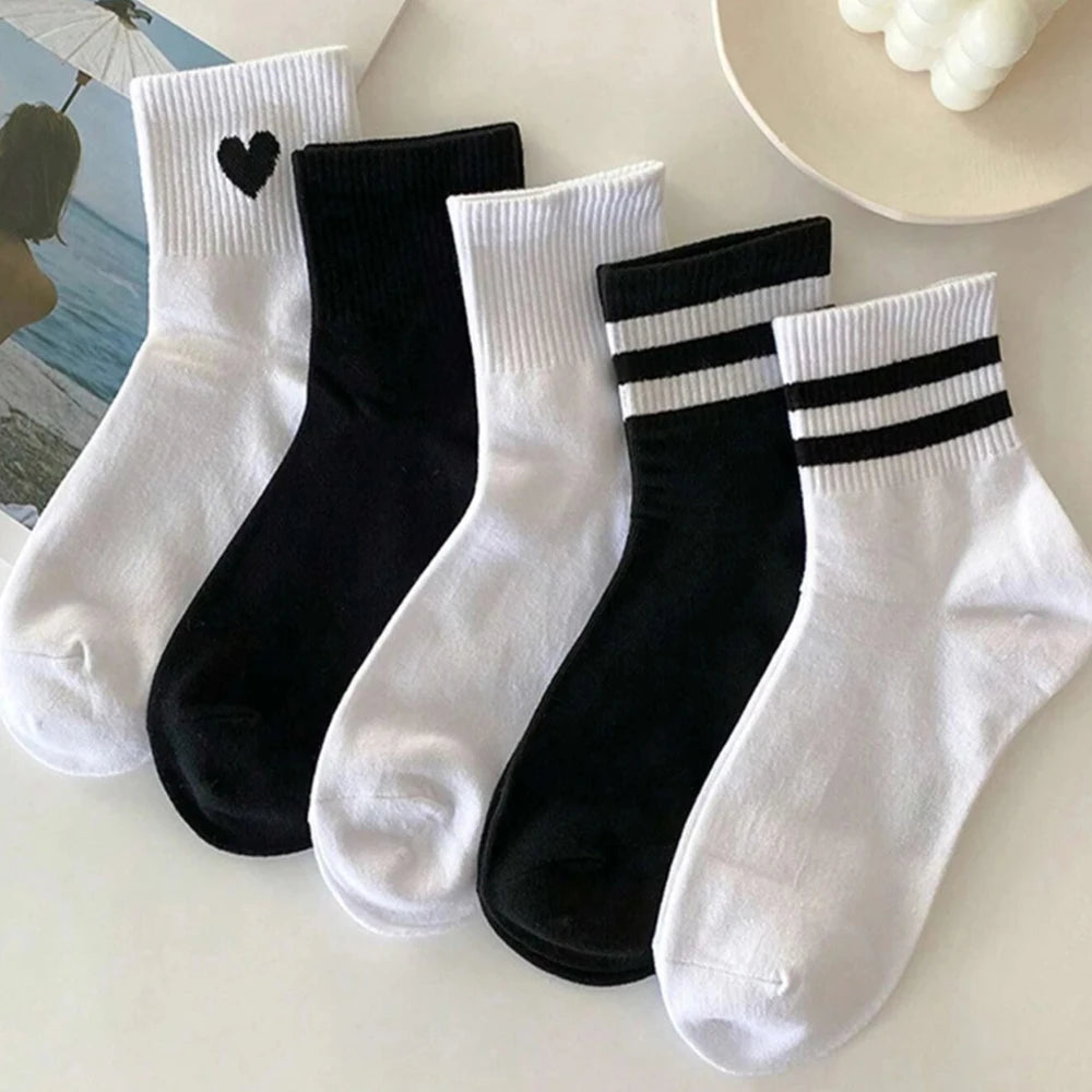 5 Pairs Fashionable Steady Solid Colour Black White Mens Socks Summer Autumn Vintage Student Boys Short Mens Low Ankle Socks